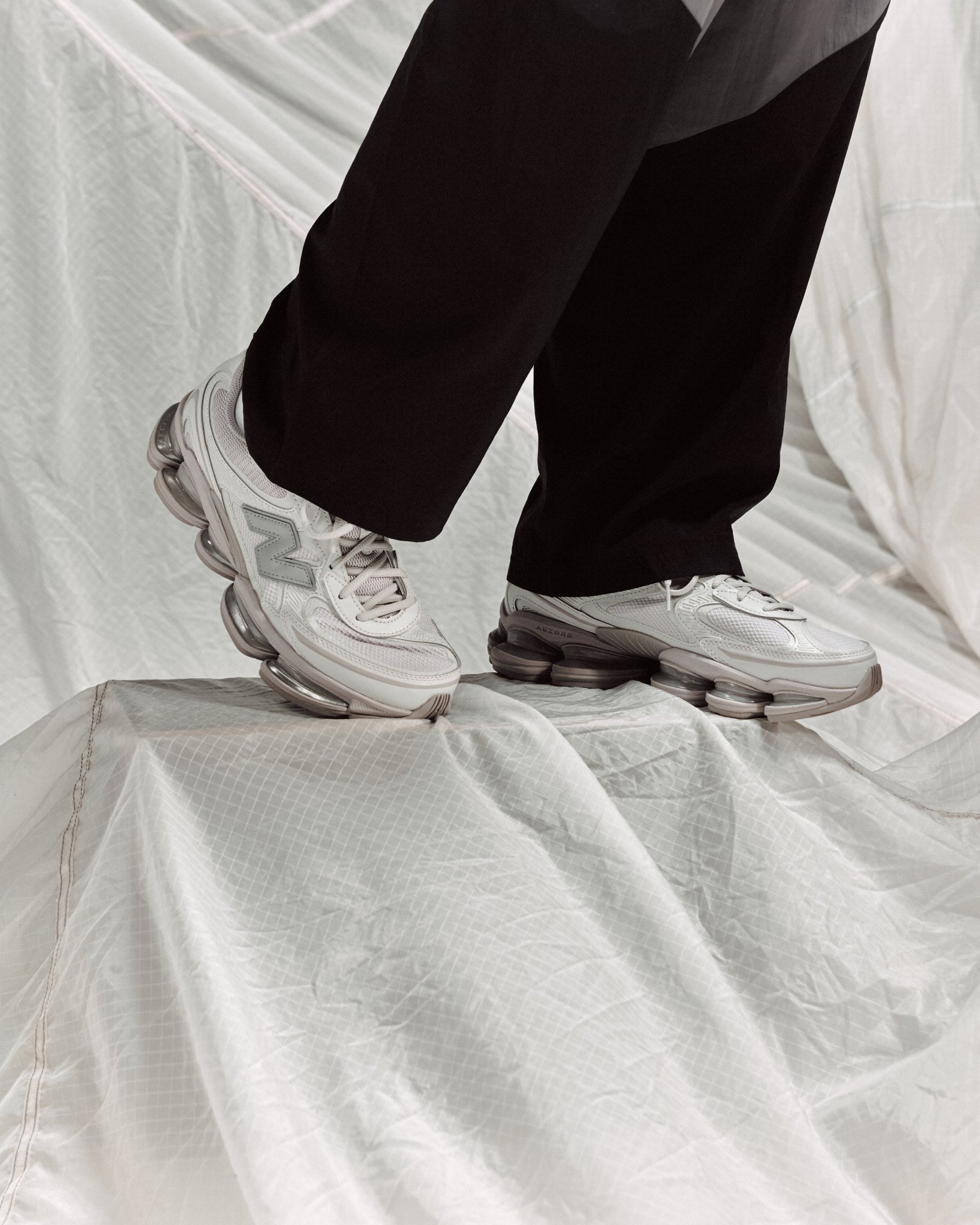 New Balance 2000, 9