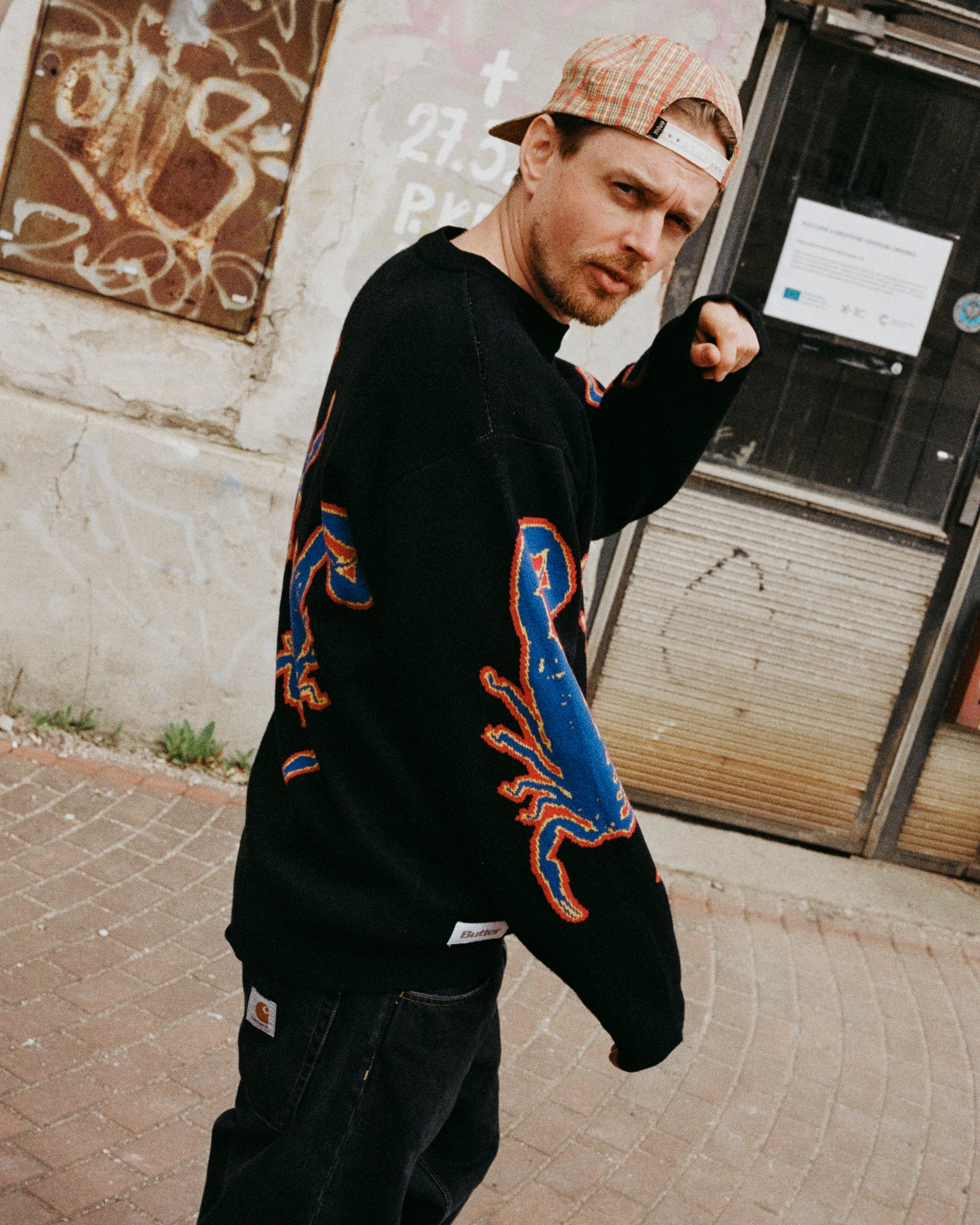 Paulie Garand Nahoru na dno, 5