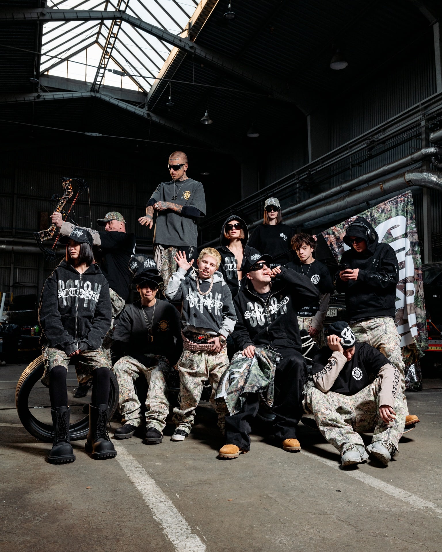 SCTN × Yzomandias, 1